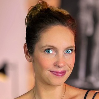 Céline Chevallier - Os Franceses Tomam Banho — grupo Telegram